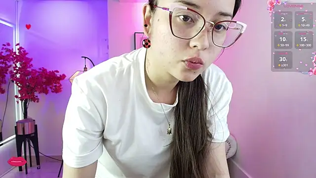 Shady bug online show from March 21, 2026, 7:39 pm