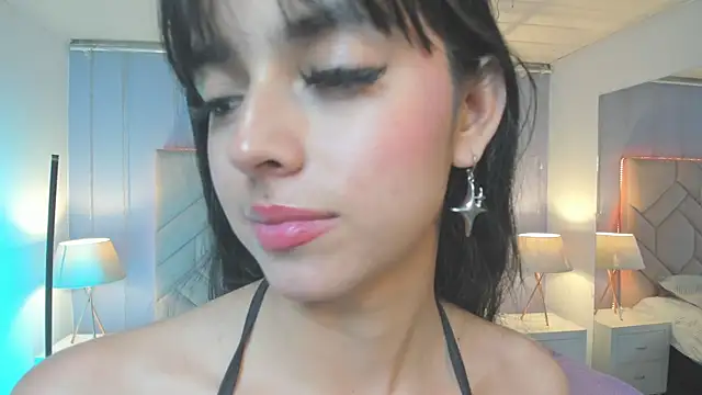 Snapshot of Eimy_Blaze chatting on July 1, 2026, 7:35 pm Eimy Blaze online show from July 1, 2026, 7:35 pm