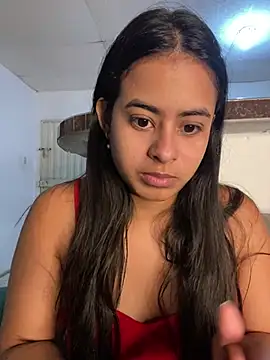 lucirganaxxx online show from May 8, 2026, 3:45 am