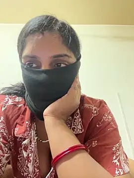 Snapshot of Surbhibaby chatting on May 8, 2026, 5:29 pm Surbhibaby online show from May 8, 2026, 5:29 pm