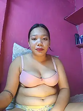 Snapshot of Sweet_Disteen chatting on August 1, 2026, 5:18 am Sweet Disteen online show from August 1, 2026, 5:18 am