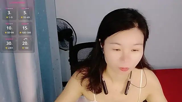Snapshot of Lianzi-2026 chatting on April 18, 2026, 12:31 pm Lianzi-2026 online show from April 18, 2026, 12:31 pm