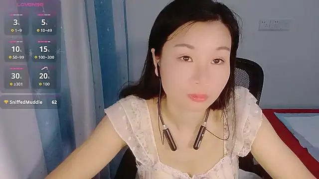 Snapshot of Lianzi-2026 chatting on April 25, 2026, 1:41 pm Lianzi-2026 online show from April 25, 2026, 1:41 pm
