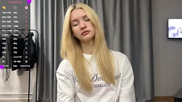 Snapshot of MelissaEvenns chatting on May 29, 2026, 2:15 pm MelissaEvenns online show from May 29, 2026, 2:15 pm