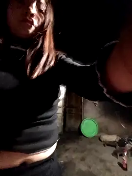 Nina pinky online show from March 17, 2026, 10:57 pm