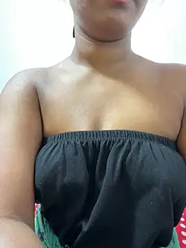 Snapshot of honeyi_babe chatting on July 25, 2026, 5:38 am honeyi babe online show from July 25, 2026, 5:38 am