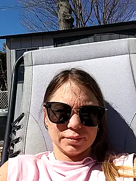 Couple qc online show from April 25, 2026, 2:58 pm