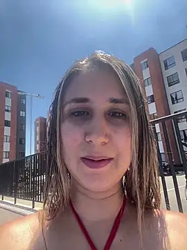 VictoriaWhitmore online show from April 3, 2026, 3:43 pm