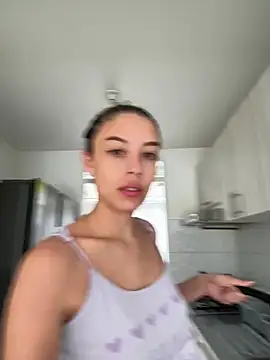 Snapshot of Lauren_Storm chatting on April 23, 2026, 1:24 pm Lauren Storm online show from April 23, 2026, 1:24 pm