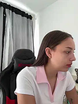 Snapshot of Lauren_Storm chatting on May 3, 2026, 4:02 pm Lauren Storm online show from May 3, 2026, 4:02 pm