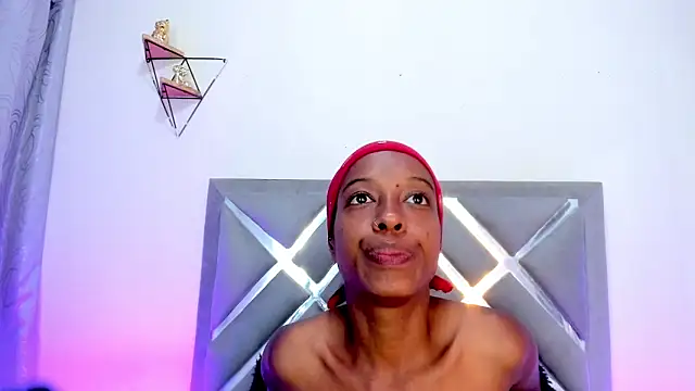 Snapshot of Emmaa_sweeet_ chatting on March 21, 2026, 7:28 pm Emmaa sweeet online show from March 21, 2026, 7:28 pm