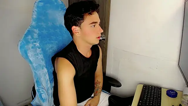 Mathias twinkk online show from March 29, 2026, 5:46 pm