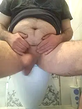 Snapshot of tengebongaz chatting on April 15, 2026, 9:04 pm tengebongaz online show from April 15, 2026, 9:04 pm