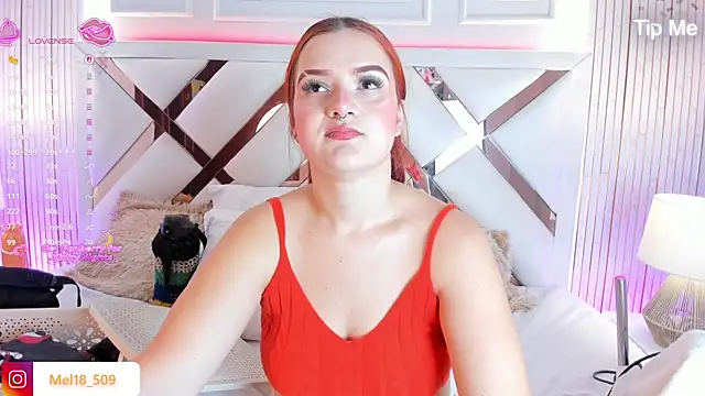 melanieklaus2 online show from June 25, 2026, 1:48 pm