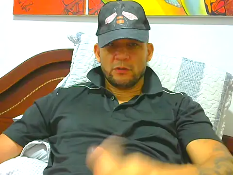 Snapshot of altenori chatting on May 7, 2026, 10:59 pm altenori online show from May 7, 2026, 10:59 pm