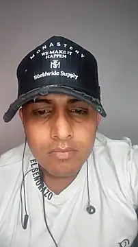 ZaGros0713 online show from April 3, 2026, 3:48 am