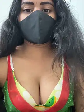 sexy-riyaa43 online show from April 5, 2026, 4:15 pm