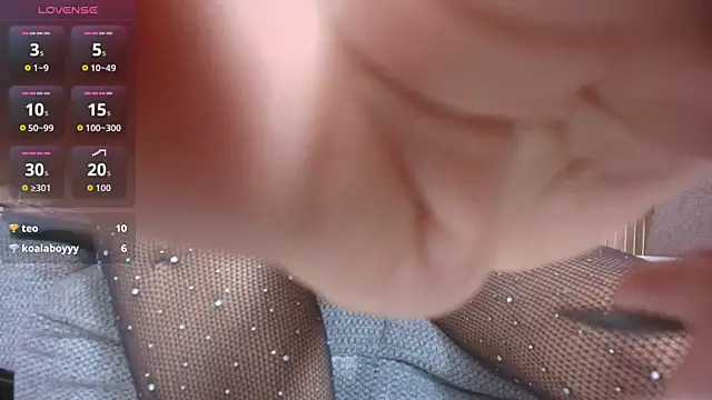 Snapshot of alana_summers chatting on March 21, 2026, 8:19 am alana summers online show from March 21, 2026, 8:19 am