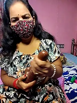 Snapshot of Rashilii_Bhabi chatting on August 1, 2026, 2:49 pm Rashilii Bhabi online show from August 1, 2026, 2:49 pm