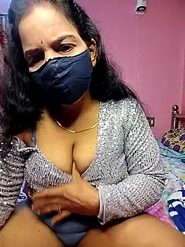 Snapshot of Rashilii_Bhabi chatting on August 4, 2026, 2:52 pm Rashilii Bhabi online show from August 4, 2026, 2:52 pm