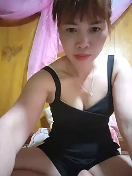 Snapshot of Reeoo-93 chatting on May 27, 2026, 3:31 pm Reeoo-93 online show from May 27, 2026, 3:31 pm