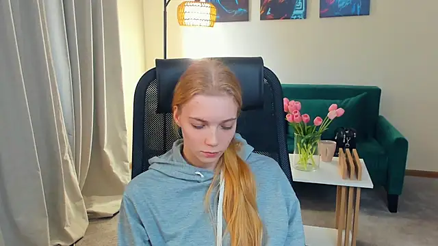 PetraRohal online show from March 19, 2026, 6:39 am