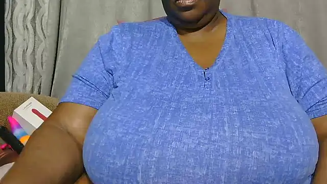 Snapshot of MrsGoddessScarlet chatting on May 10, 2026, 5:18 pm MrsGoddessScarlet online show from May 10, 2026, 5:18 pm