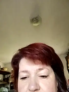 ViktoriaToytor55 online show from June 24, 2026, 4:39 pm