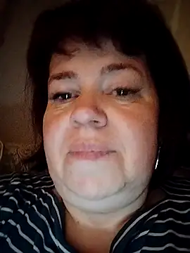 ViktoriaToytor55 online show from July 5, 2026, 8:27 pm
