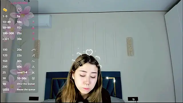 Snapshot of gigi_meii chatting on April 22, 2026, 1:01 pm gigi meii online show from April 22, 2026, 1:01 pm