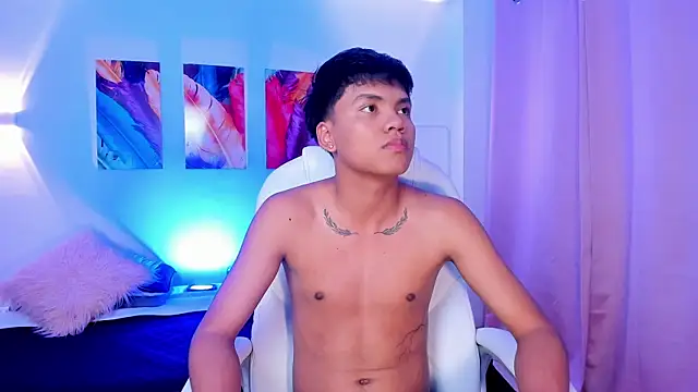 Snapshot of thiagosterling chatting on May 11, 2026, 11:35 pm thiagosterling online show from May 11, 2026, 11:35 pm