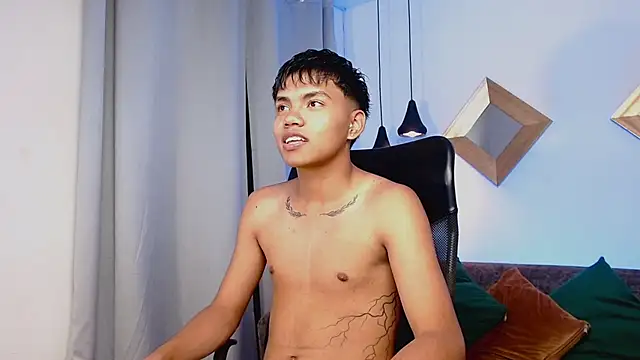 Snapshot of thiagosterling chatting on May 21, 2026, 11:45 pm thiagosterling online show from May 21, 2026, 11:45 pm