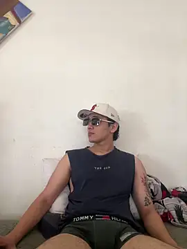 Snapshot of Hazhitr chatting on March 20, 2026, 2:33 pm Hazhitr online show from March 20, 2026, 2:33 pm