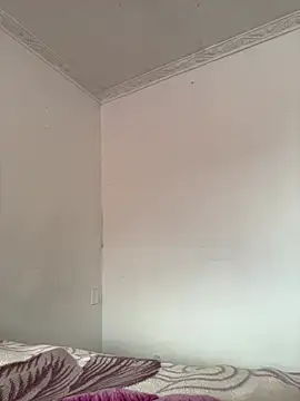 yelena mutizz1 online show from April 18, 2026, 7:58 pm