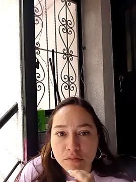 Snapshot of SabrinaVantress chatting on May 12, 2026, 7:22 pm SabrinaVantress online show from May 12, 2026, 7:22 pm
