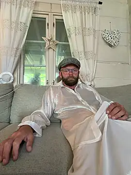 mrmoi1234 online show from August 2, 2026, 12:14 pm