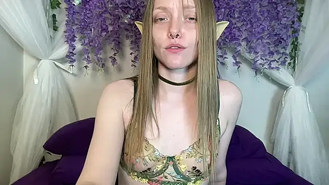 ElfGirlAna online show from May 12, 2026, 2:36 pm