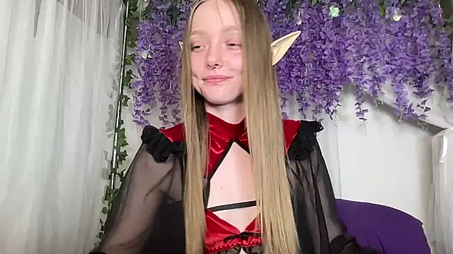 ElfGirlAna online show from June 29, 2026, 3:01 pm