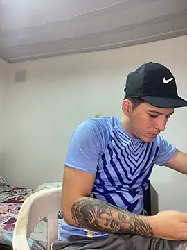 JadeeBlaze online show from April 8, 2026, 8:09 pm