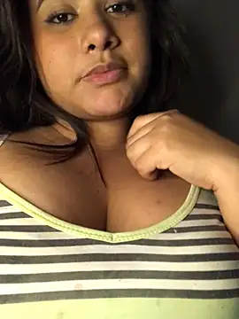 Snapshot of camilavixen20 chatting on April 2, 2026, 11:13 pm camilavixen20 online show from April 2, 2026, 11:13 pm