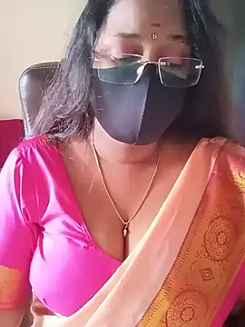 Snapshot of poojag_2 chatting on July 20, 2026, 6:06 am poojag 2 online show from July 20, 2026, 6:06 am