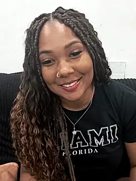 Snapshot of thaypecina01 chatting on April 8, 2026, 5:35 pm thaypecina01 online show from April 8, 2026, 5:35 pm