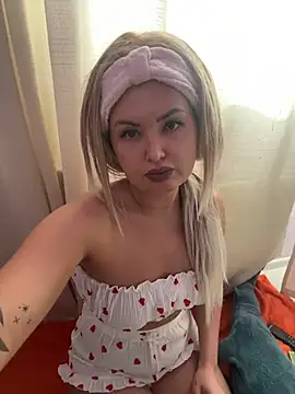 Snapshot of Miroslava_harisma chatting on March 23, 2026, 6:17 am Miroslava harisma online show from March 23, 2026, 6:17 am