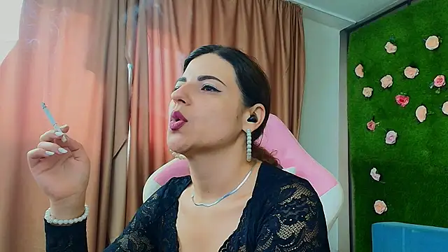 AmmyFlirty online show from July 14, 2026, 4:06 am
