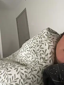 Sexyandtiny online show from March 25, 2026, 9:26 am