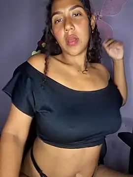 Snapshot of emily_fox01 chatting on March 29, 2026, 3:28 am emily fox01 online show from March 29, 2026, 3:28 am