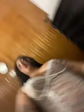 Snapshot of ami_santos chatting on March 26, 2026, 11:21 pm ami santos online show from March 26, 2026, 11:21 pm