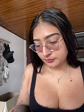 Snapshot of ami_santos chatting on March 31, 2026, 2:50 pm ami santos online show from March 31, 2026, 2:50 pm
