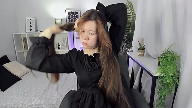 Vanessa ama online show from April 11, 2026, 5:34 am