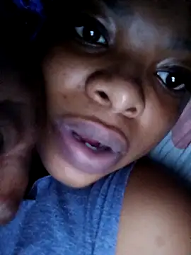 Smalltitiesxxx online show from March 26, 2026, 4:29 am